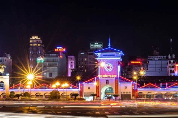 9 Unbelievable Facts About Ben Thanh Night Market (Ho Chi Minh City)