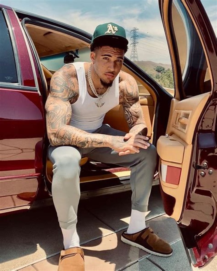 Absolutely Everything About LiAngelo Ball ·