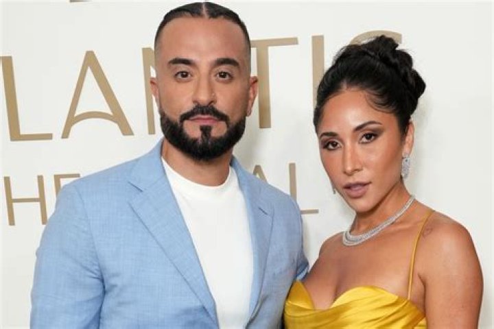 Age & Instagram of Kris Fades Wife! |