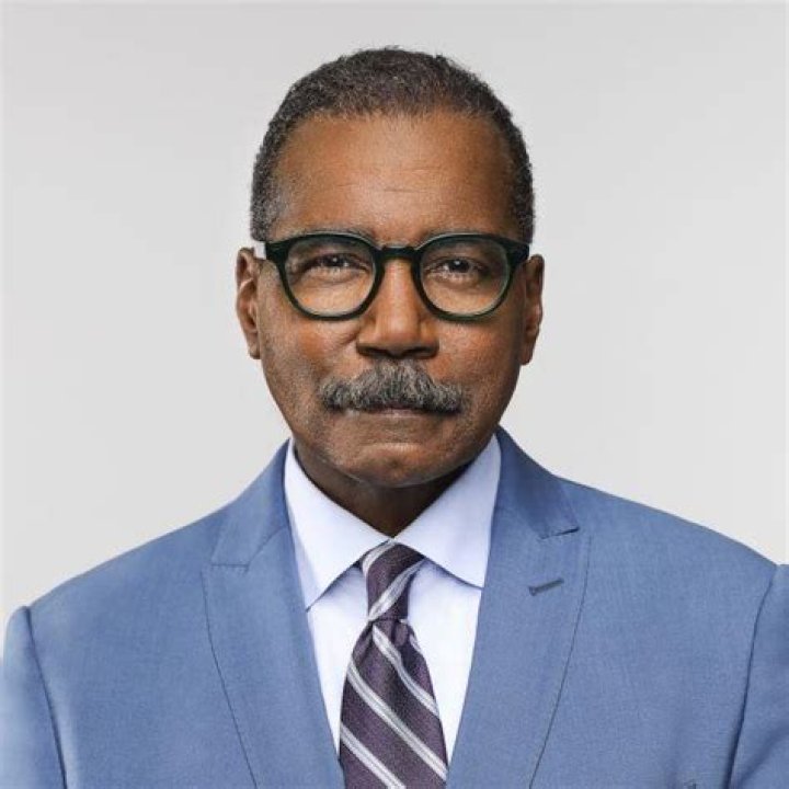 Bill Whitaker (60 Minutes Correspondent) Wife, Net Worth, Salary, Age, Wiki, Married, Bio, Spouse, K