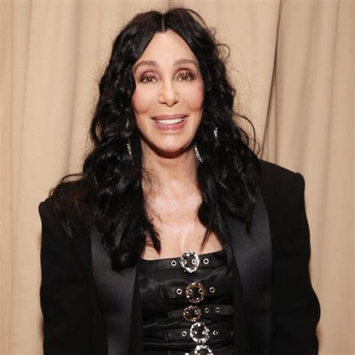 Cher ·