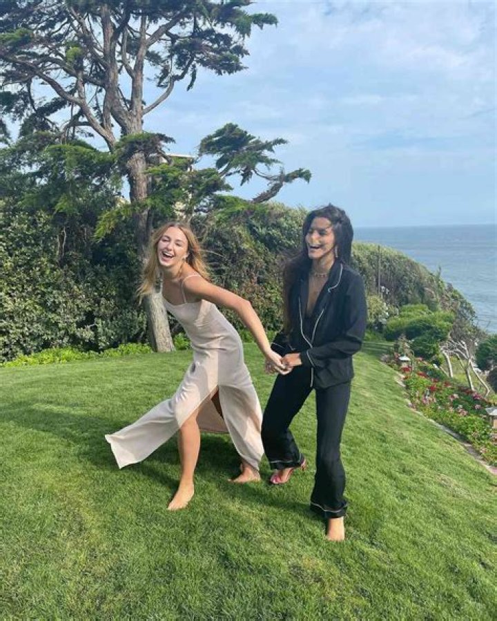 Chloé Lukasiak Relationship: Who Is Chloé Lukasiak’s Girlfriend Brooklinn Khoury?