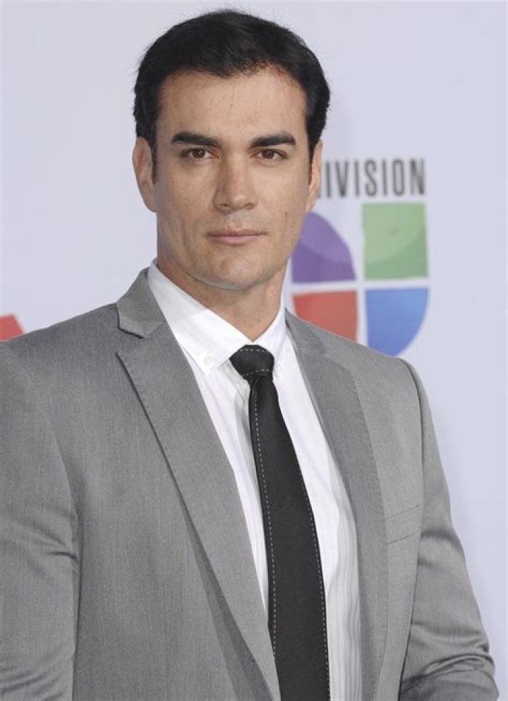 David Zepeda ·