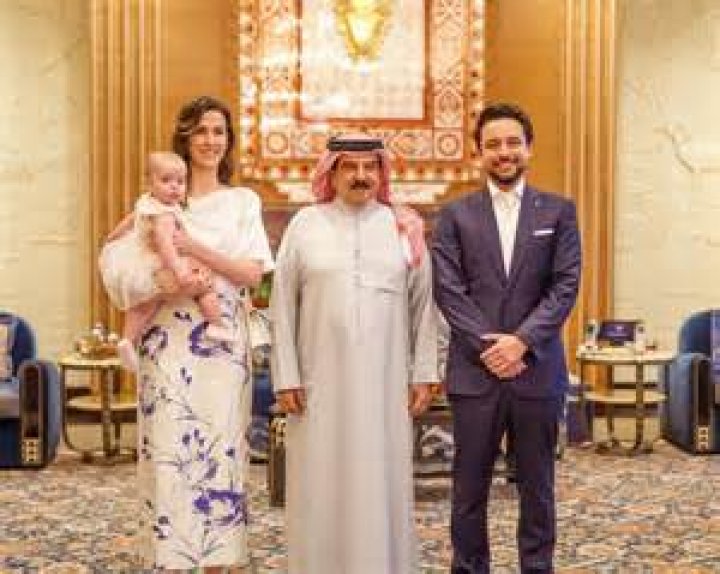 Did Meriam Al-Khalifa become a US citizen? ·