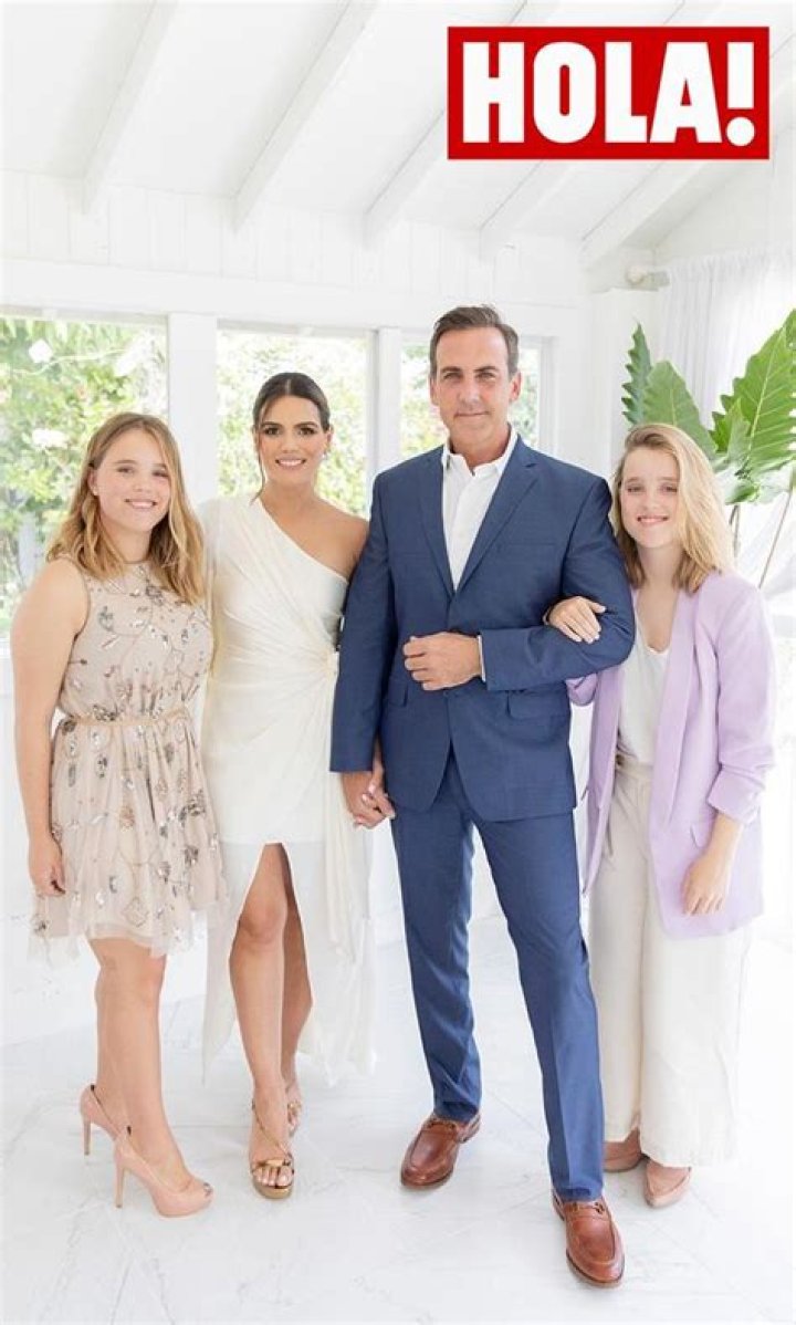 Dive Into The Enigmatic World Of Karina Banda: Marriage, Career, And Beyond
