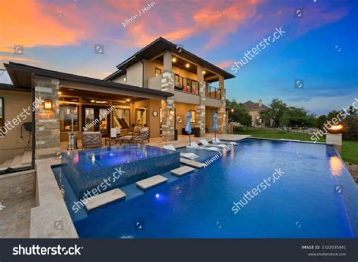 Dive Into The World Of Luxury Real Estate With "Ryan On Flipping Out"