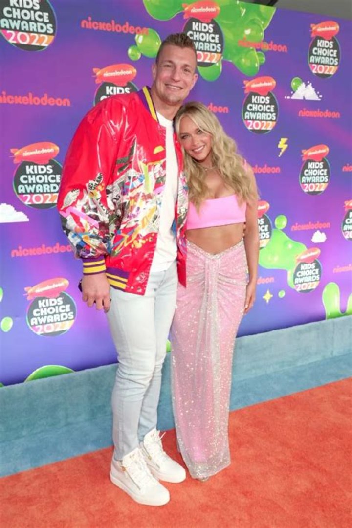 Does Rob Gronkowski have a kid?