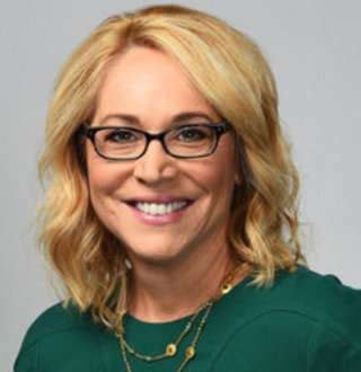 Doris Burke's Husband & Daughter, Who Are They? Personal To Career Details ·