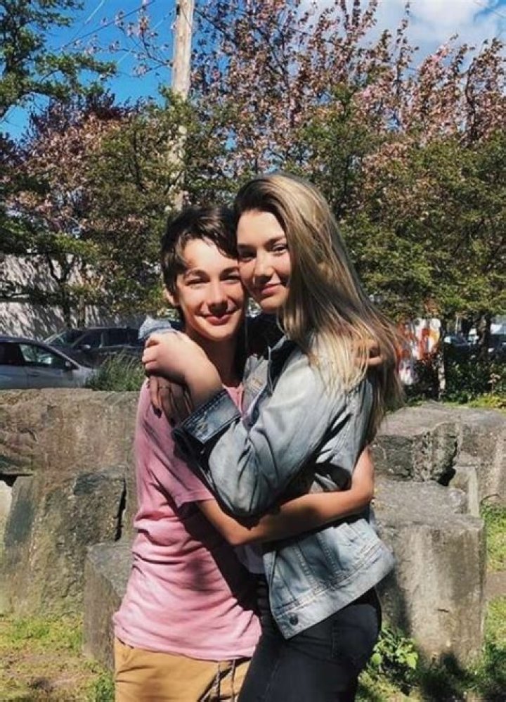 Dylan Kingwell Height, Weight, Age, Girlfriend, Family, Facts, Biography ·