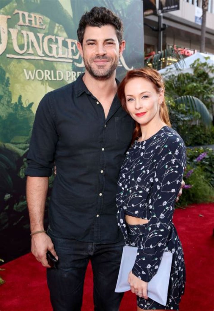 Emily Montague – Bio, Facts About Damon Dayoub’s Wife