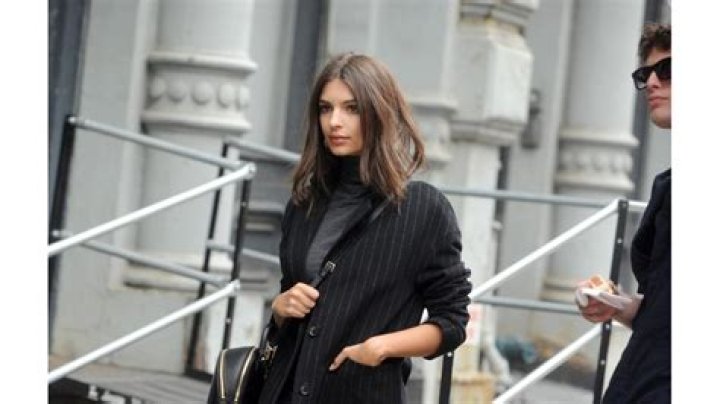 Emily Ratajkowski News, Photos And Videos Hollywood Life ·