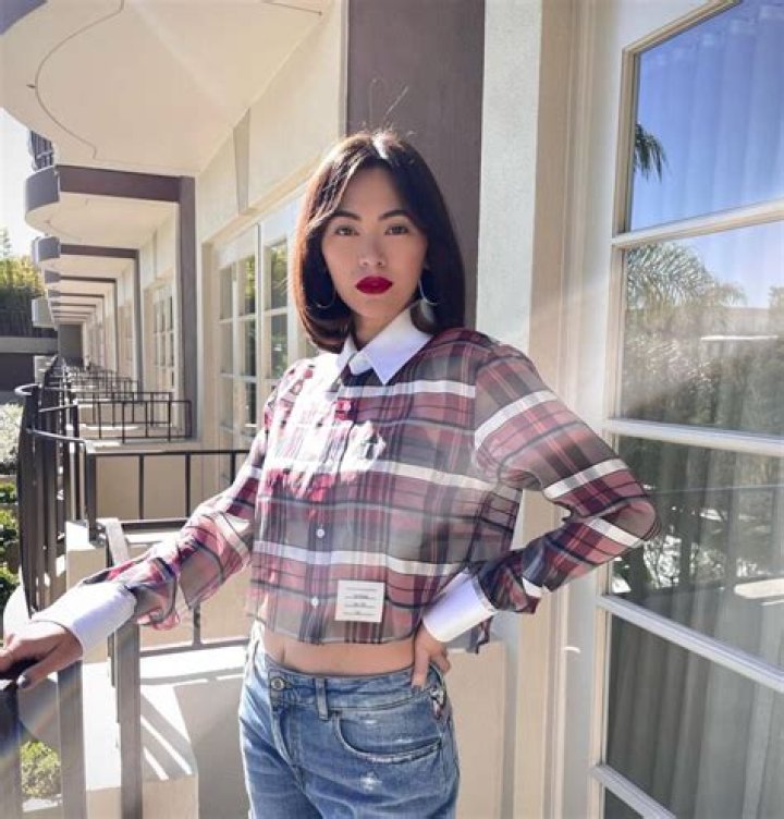 Fans Assume Jessica Henwick Is Lesbian In Real Life, Meet Her Boyfriend Or Partner ·