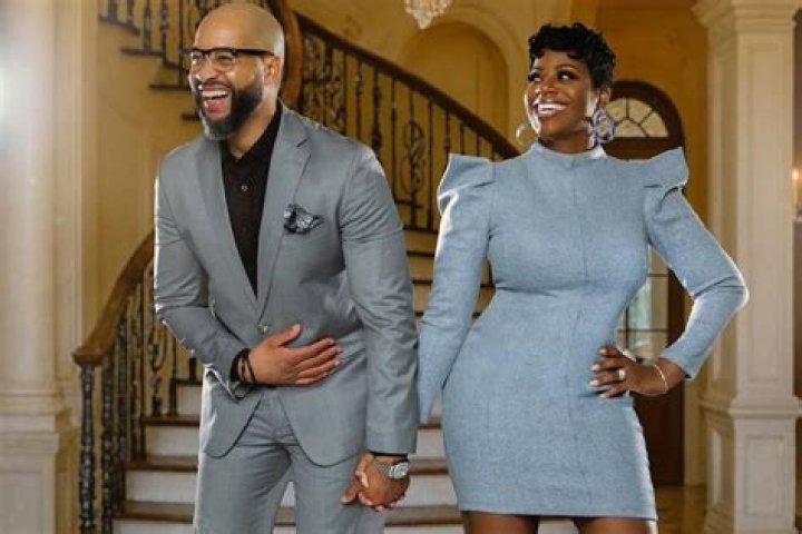Fantasia Barrino pregnant with the first child of husband Kendall Taylor! Know about her wedding, ch