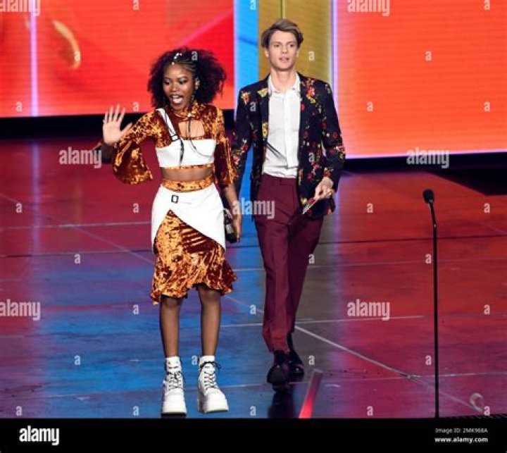 Glory Norman Bio, Wiki, Age, Family, Boyfriend, Jace Norman, and Net Worth.