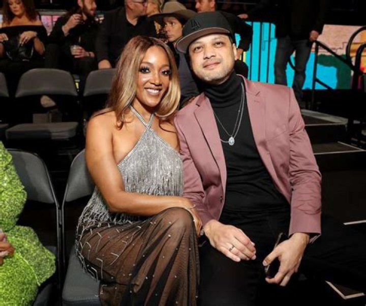 Grant Savoys biography: what is known about Mickey Guytons husband?