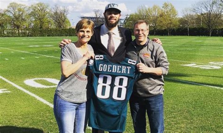 How Dallas Goedert's Parents Fueled His NFL Success
