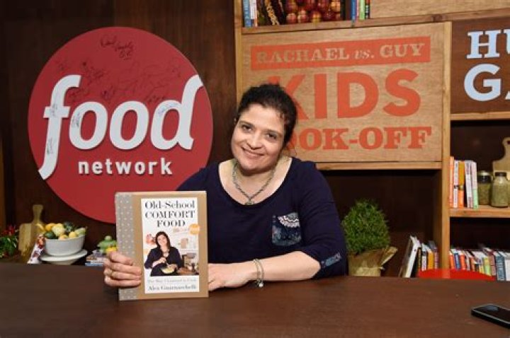 How Much Is Alex Guarnaschelli Net Worth? Know About Her Restaurant, House and Career ·