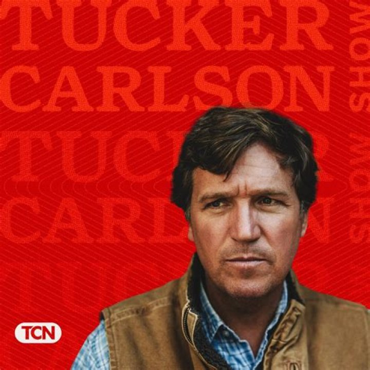 How tall is Tucker Carlson's wife?