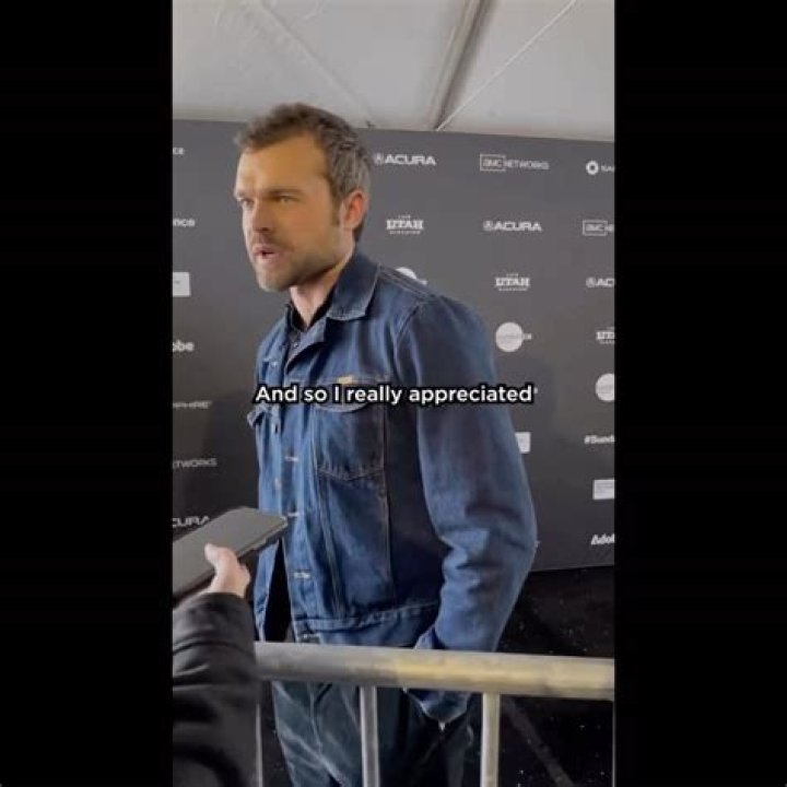Is Alden Ehrenreich Gay?