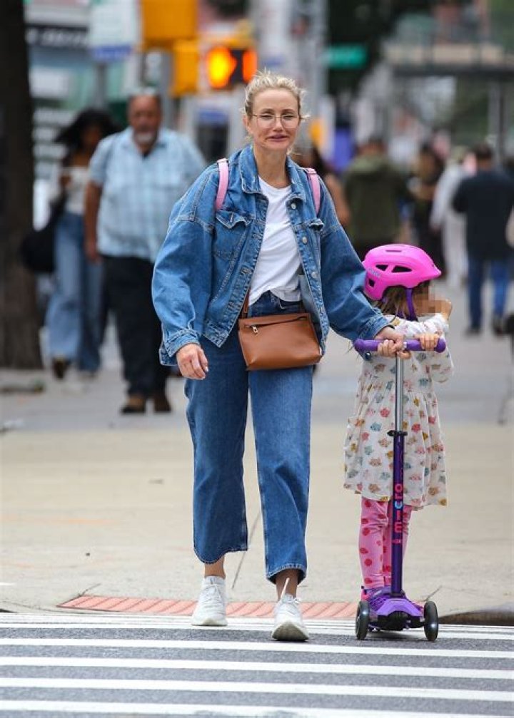Is Cameron Diaz Gay: Unmasking the Mystery!