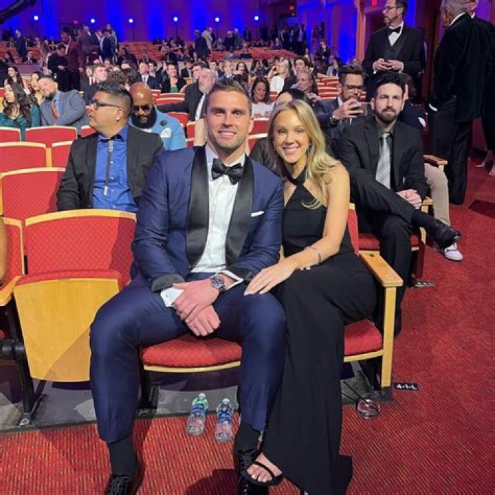 Is He Married To Girlfriend Jess Koehler?