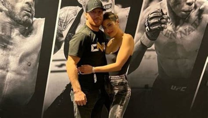 Is He Married To Girlfriend Sophia Romano?