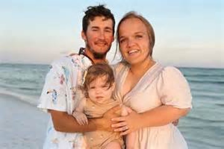 Is Liz And Brice's Baby A Little Person? Exclusive Insights