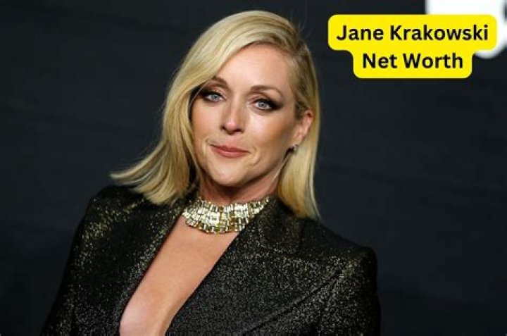 Jane Krakowski Net Worth ·