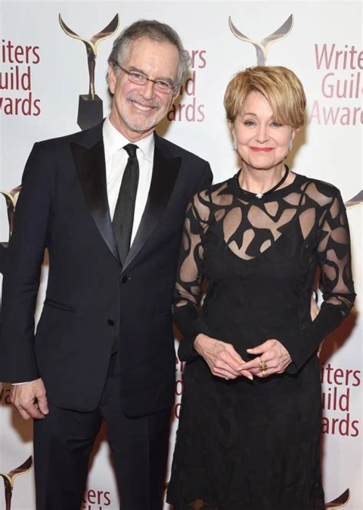 Jane Pauley Bio, Age, Husband, Career, Net Worth & More