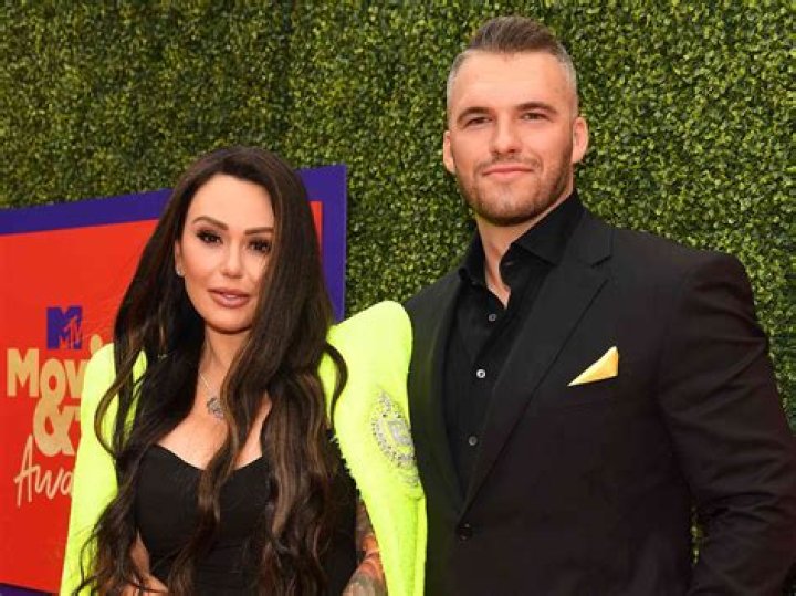 Jenni Farley (JWoww) Bio, Age, Career, Husband, Net Worth