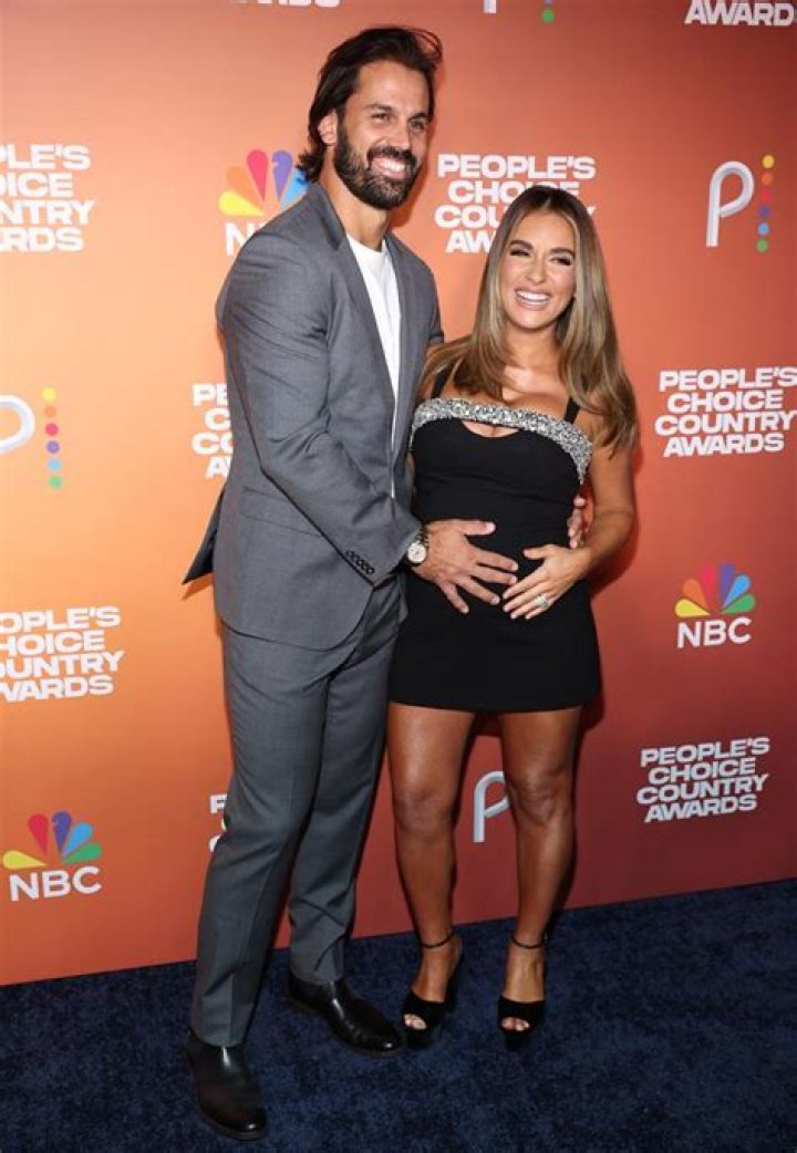 Jessie James Decker Height, Weight, Age, Spouse, Family, Biography