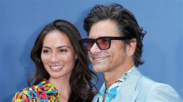 John Stamos Bio, Wife or Girlfriend, Net Worth, Kids, Is He Gay