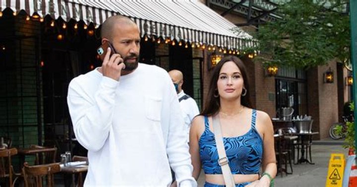 Kacey Musgraves' Pregnancy Rumors Explored