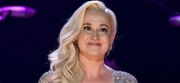 Kellie Pickler Kidsphil Jackson Net Worth: A Tale of Two Celebrities