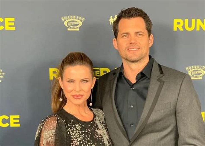 Kristoffer Polaha Biography, Age, Height, Wife, Net Worth, Family ·