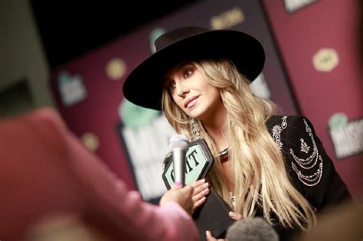 Lainey Wilson Net Worth: How the Country Star Made It Big