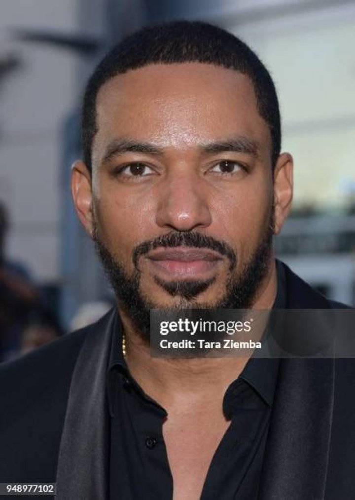 Laz Alonso ·