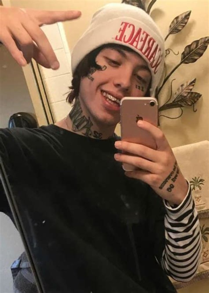 Lil Xan Height, Weight, Age,Girlfriend, Family, Facts, Biography
