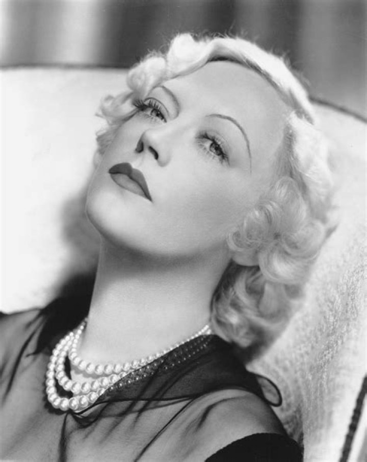 Marion Davies Biography, Age, Height, Husband, Net Worth, Family