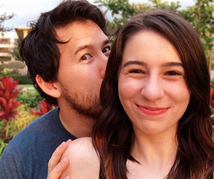 Markiplier Girlfriend 2023: Is He Still Dating Amy Nelson? Family