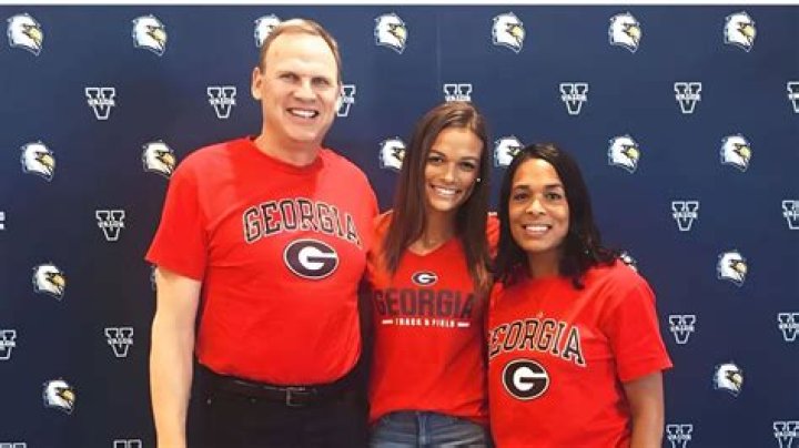 Meet Anna Hall Florida Parents Ronette Hall And David Hall Florida Gators Track & field Family D