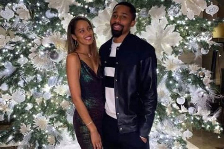 Meet Spencer Dinwiddie Wife Arielle Roberson ? Girlfriend and Married Life Explored ·
