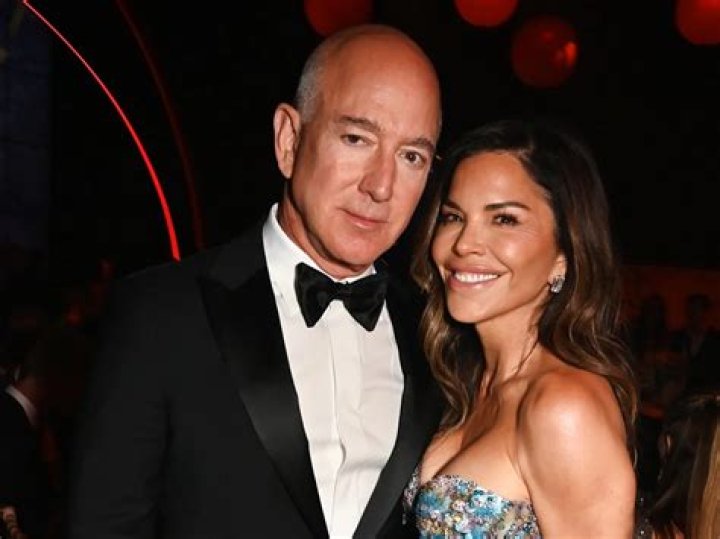 Meet The Children Of Jeff Bezos’ Girlfriend Lauren Sánchez ·