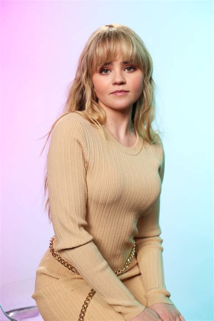 Megan Stott ·
