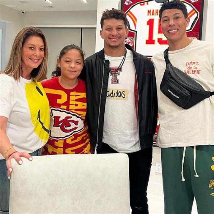 Mia Randall Bio, Wiki, Age, Sister, Parents, Patrick Mahomes, Net Worth