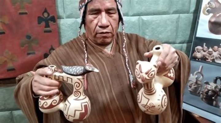 Peruvian water whistles make animal sounds