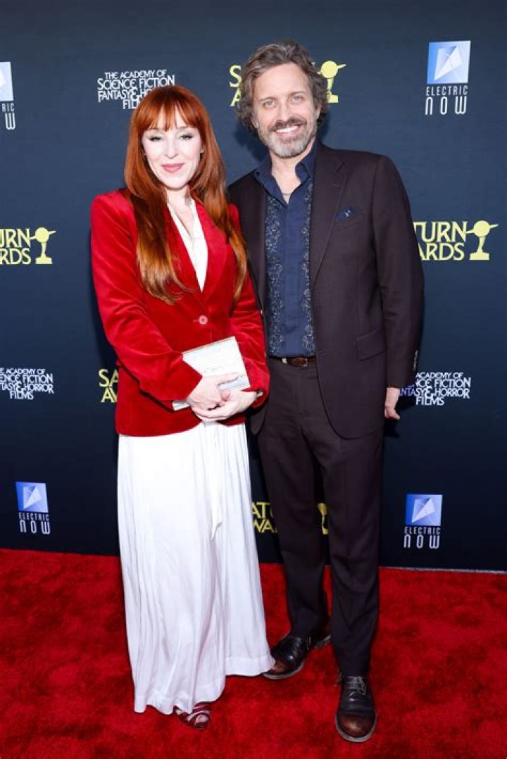 Ruth Connell Married: Unraveling The Mystery