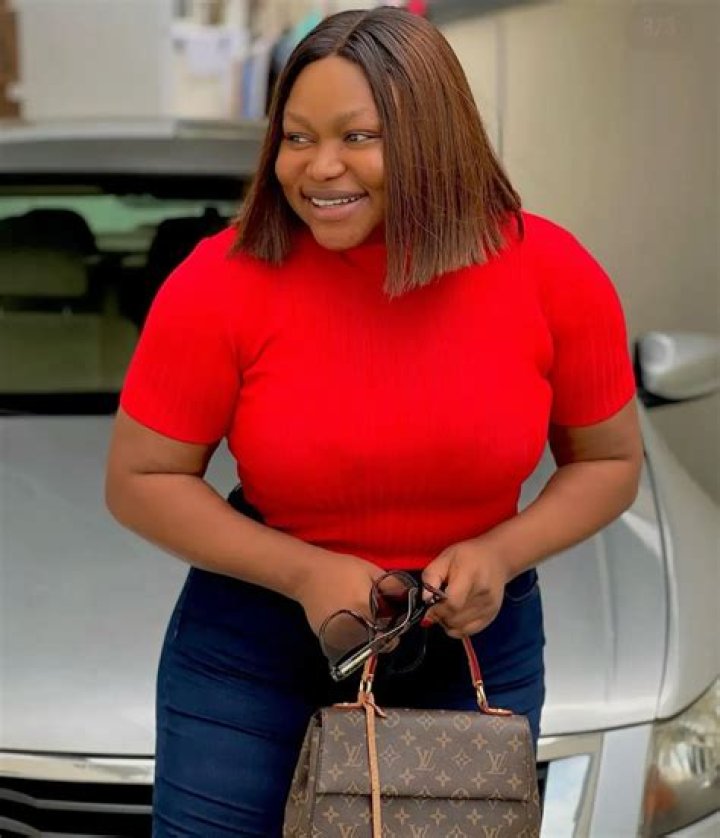 Ruth Kadiri ·