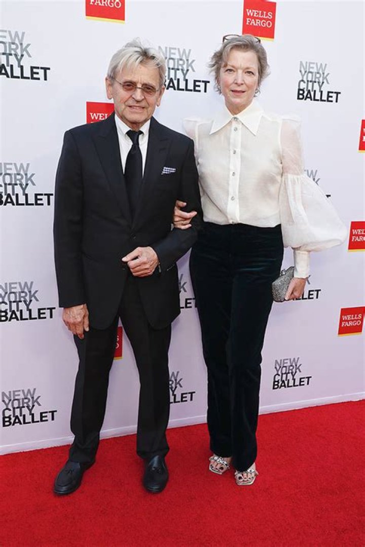 Shura Baryshnikov Biography, Age, Height, Husband, Net Worth, Family