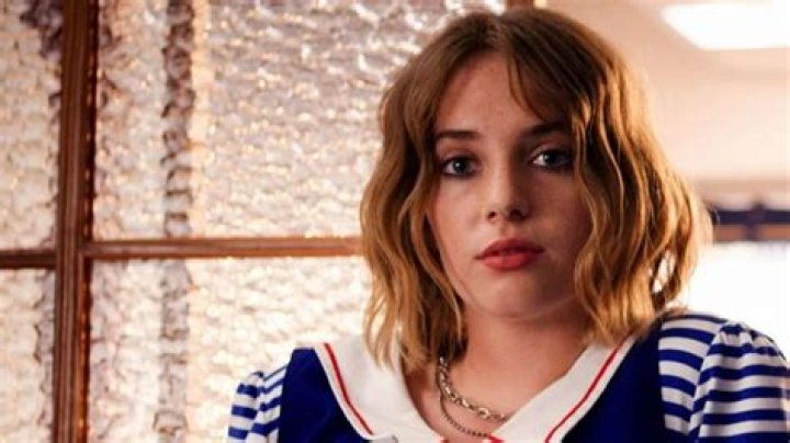 Sienna Miller's Ex, Tom Sturridge Is Rumored To Be Dating American Actress, Maya Hawke. ·